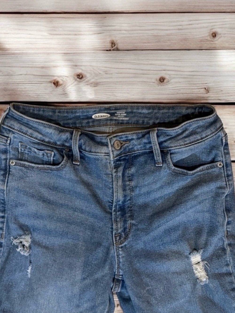 OLD NAVY ROCKSTAR SKINNY JEANS SIZE 10 - Picture 4 of 9